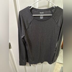 Long grey Tek Gear top, split sides on the bottom